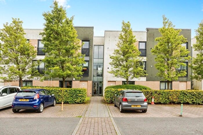 2 Bedroom Flat To Rent In Firpark Close, Dennistoun, Glasgow, G31