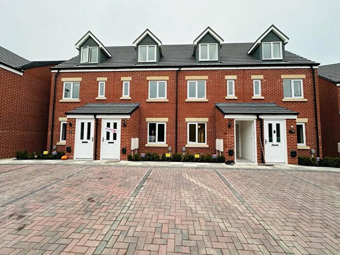 3 Bedroom Town House To Rent In Navigation Way, Hesketh Bank, Preston, PR4