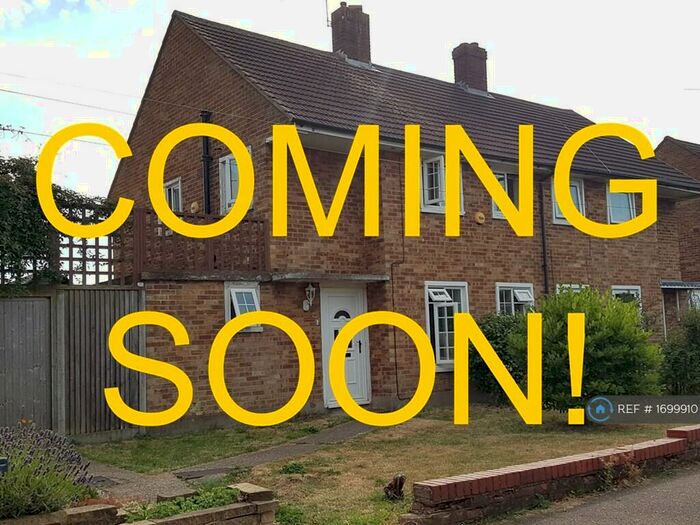 3 Bedroom Semi-Detached House To Rent In Rushfield, Potters Bar, EN6