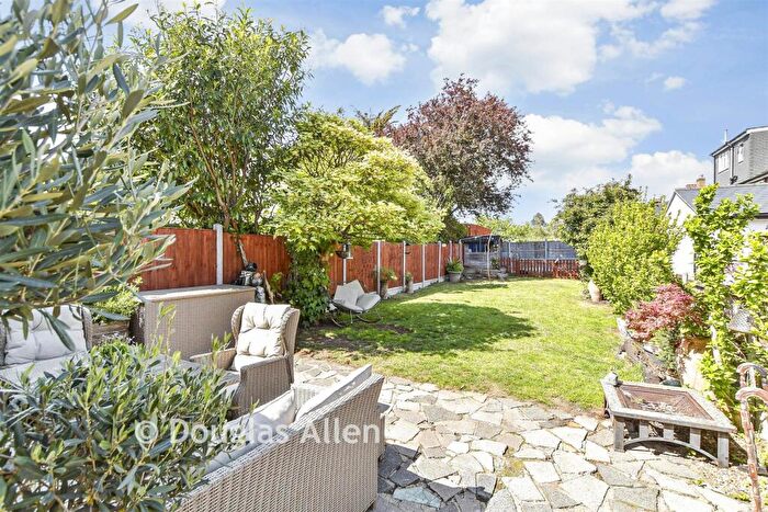 3 Bedroom Semi Detached House For Sale In Sinclair Road, Chingford, E4