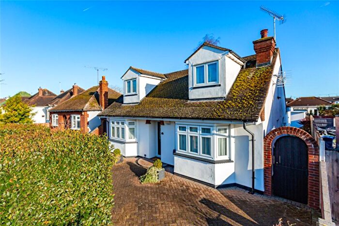 3 Bedroom Detached House For Sale In Lampits Hill, Corringham, Stanford-le-Hope, Essex, SS17