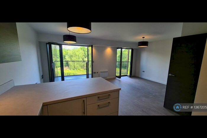 Studio To Rent In Riverside Apartments, Leicester, LE2