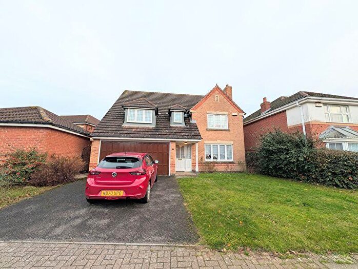 4 Bedroom Detached House For Sale In Fenwick Road, Scartho Park, DN33