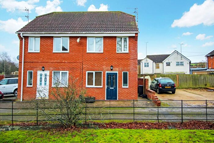 1 Bedroom Maisonette To Rent In Zoar Close, Wroughton, SN4