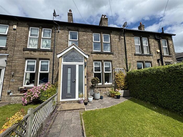 3 Bedroom Terraced House For Sale In Jenkyn Lane, Shepley, Huddersfield, HD8