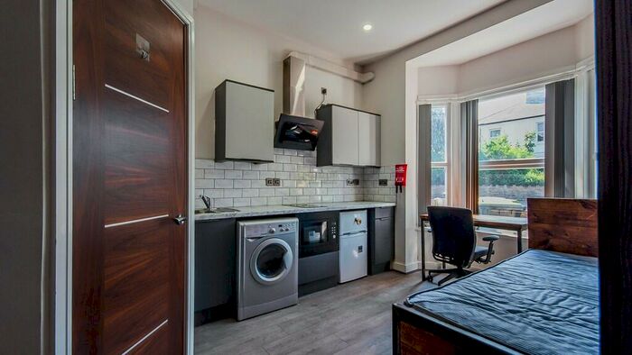 Studio To Rent In Tiverton Road, Birmingham, B29