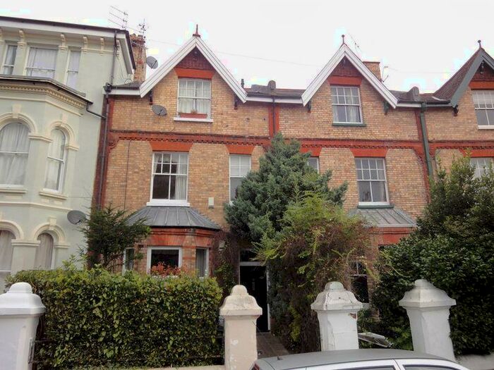 2 Bedroom Flat To Rent In Powderham Crescent, Pennsylvania, Exeter, EX4