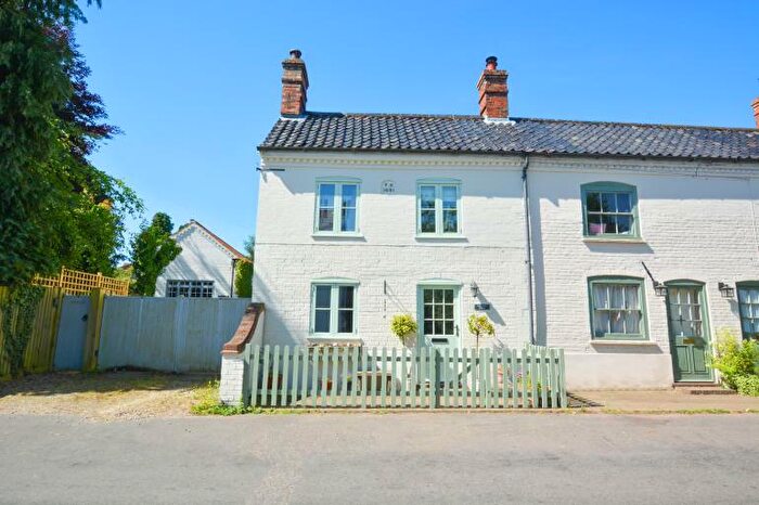 2 Bedroom Cottage To Rent In The Street, Corpusty, Norwich, NR11