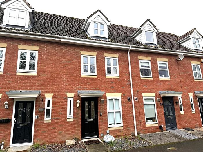 3 Bedroom Town House To Rent In Oleander Drive, Totton, Southampton, SO40