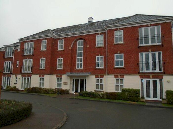 2 Bedroom Flat To Rent In Priory Walk, Hinckley, LE10