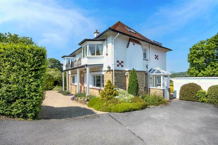 5 Bedroom Detached House For Sale In Saltergate Lane, Bamford, Hope Valley, S33