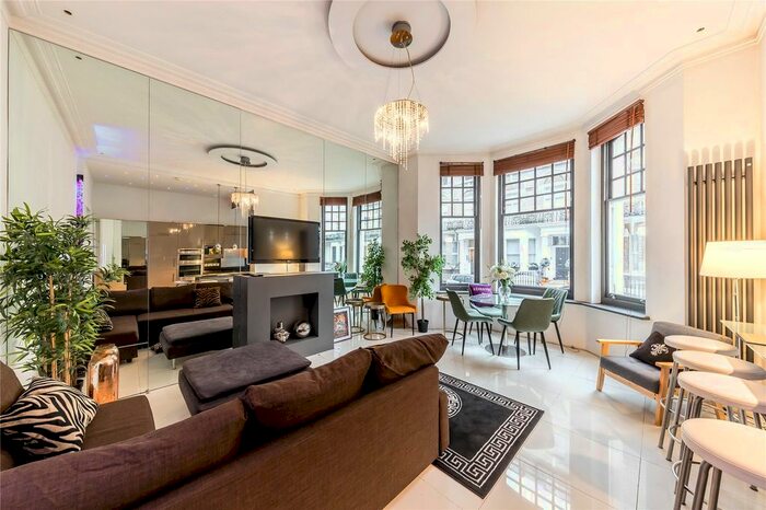 2 Bedroom Flat To Rent In Elm Park Gardens, London, SW10