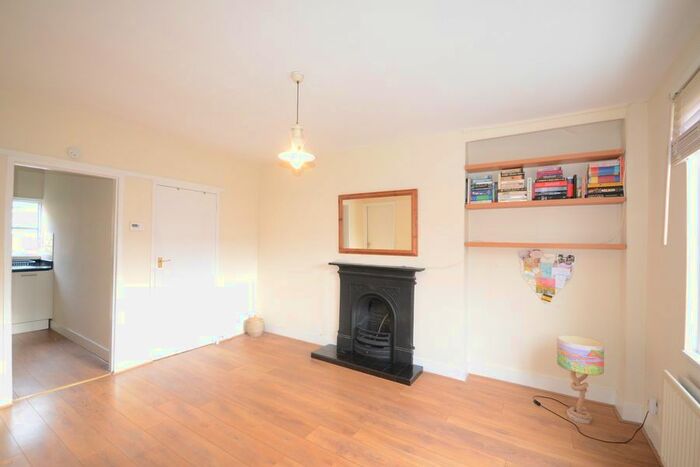 2 Bedroom Flat To Rent In Prince Consort Cottages, Windsor, SL4