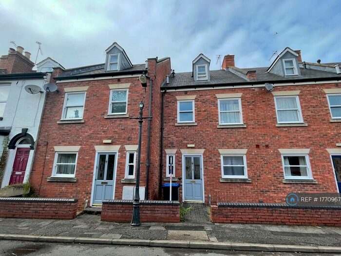 6 Bedroom Terraced House To Rent In Gordon Street, Leamington Spa, CV31