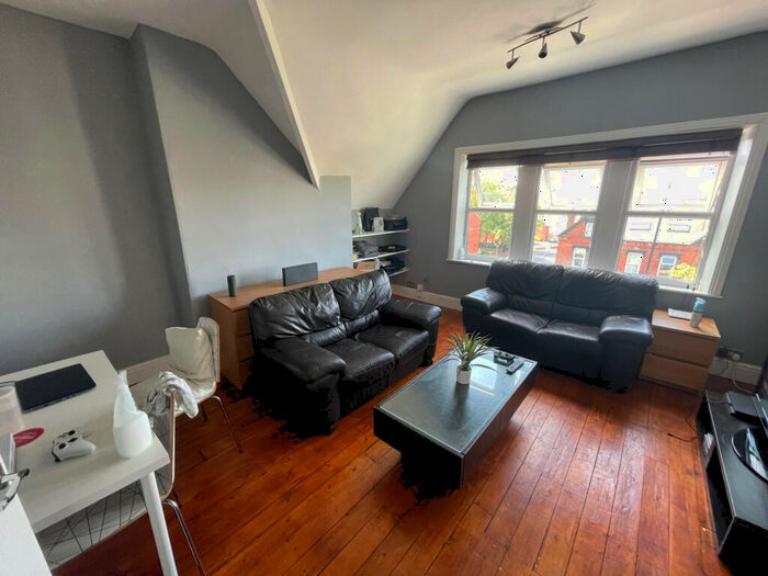 2 Bedroom Apartment To Rent In Cardigan Road, Leeds, West Yorkshire, LS6