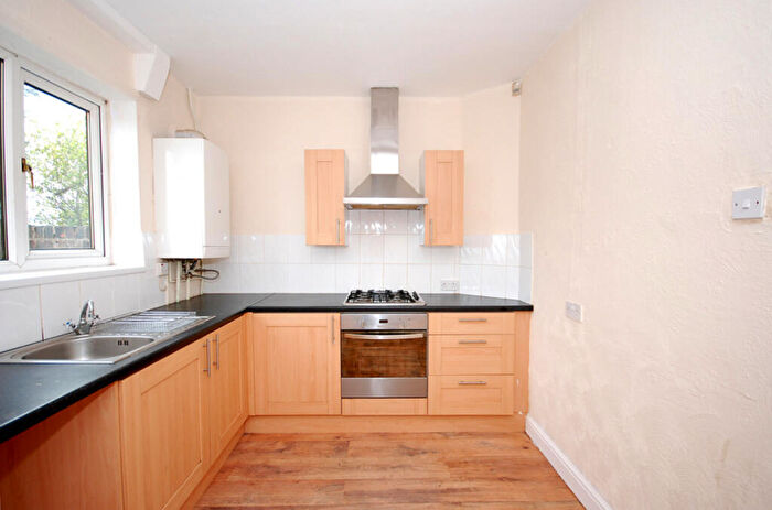 3 Bedroom Terraced House To Rent In Galway Drive, Doncaster, DN11