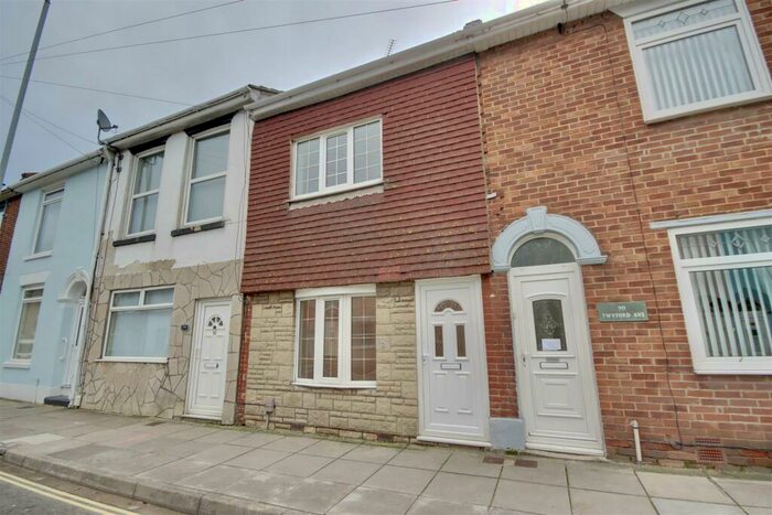 3 Bedroom Terraced House To Rent In Twyford Avenue, Portsmouth, PO2