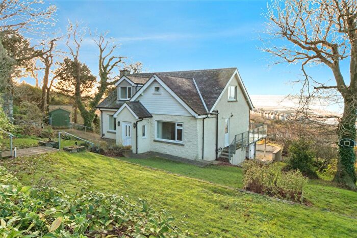4 Bedroom Detached House For Sale In Penmaen Park, Llanfairfechan, Gwynedd, LL33