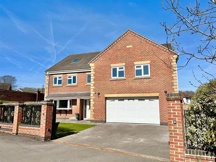 5 Bedroom Detached House To Rent In Hillsview Court, Pleasley, Mansfield, NG19