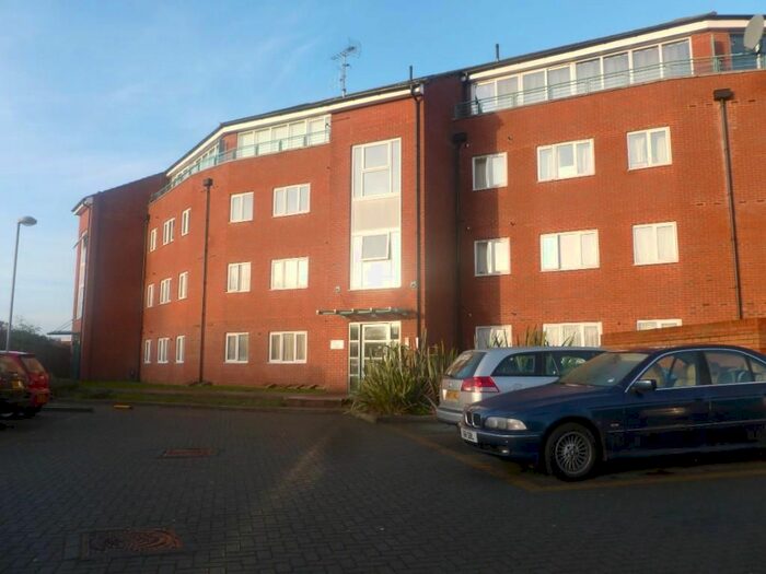 2 Bedroom Flat To Rent In St. Mark's Place, Dagenham, Essex RM10