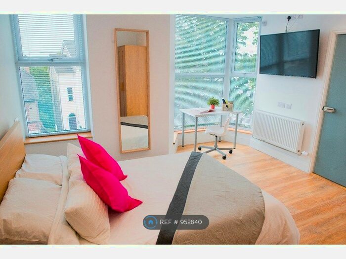 1 Bedroom Property To Rent In Bryn Road, Brynmill, Swansea, SA2