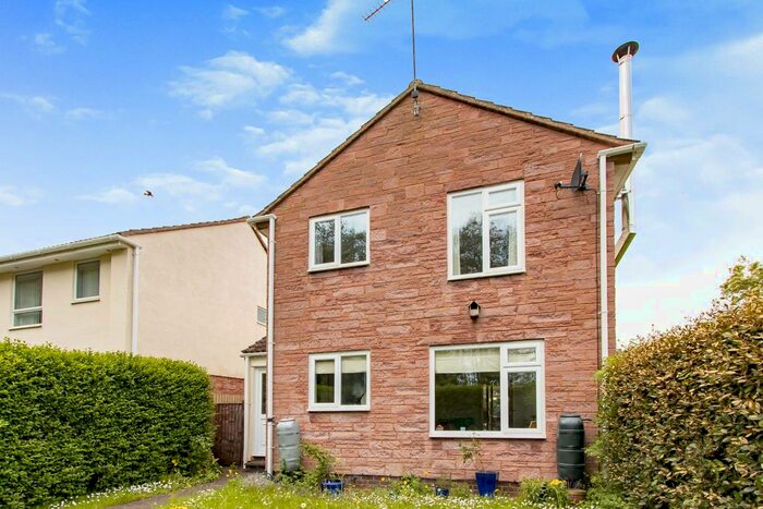 3 Bedroom Detached House For Sale In Spinneyfield, Bishops Lydeard, Taunton, Somerset, TA4