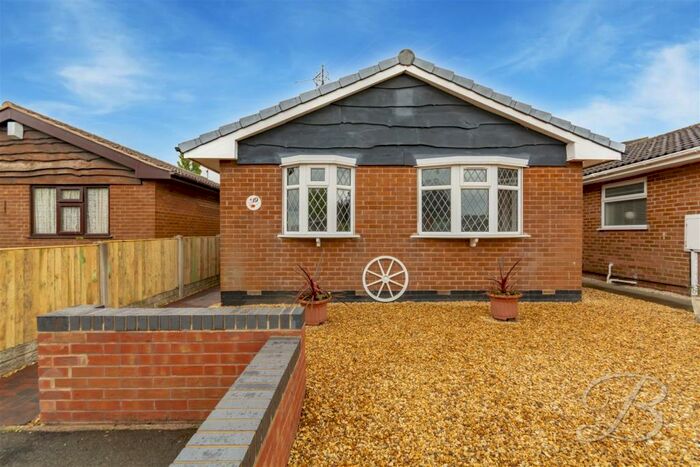 2 Bedroom Detached Bungalow To Rent In Almond Rise, Forest Town, Mansfield, NG19