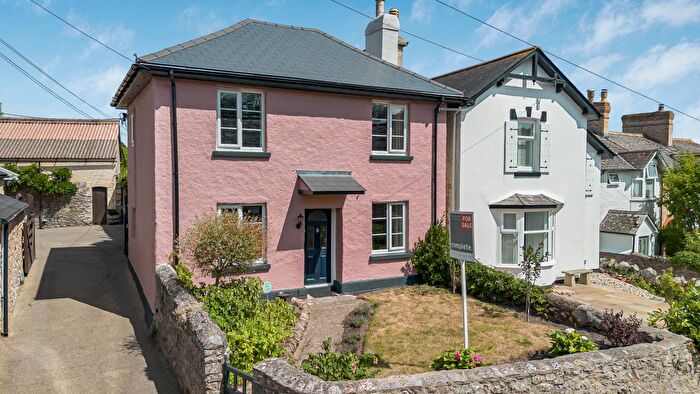 2 Bedroom Cottage For Sale In Town Cottages, Abbotskerswell, TQ12
