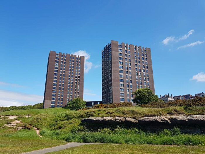 2 Bedroom Apartment To Rent In The Cliff, Wallasey, CH45
