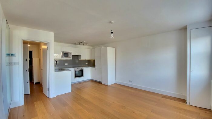 1 Bedroom Flat To Rent In Alexandra Grove, London, N4