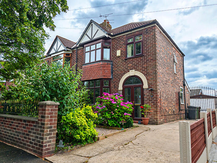 3 Bedroom Semi-Detached House For Sale In Shaw Hall Avenue, Hyde, SK14