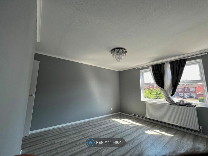 3 Bedroom Detached House To Rent In Parvills, Waltham Abbey, EN9