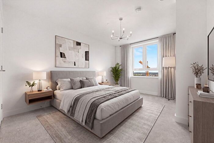 2 Bedroom Flat To Rent In The Liberty, Dagenham Green, RM9