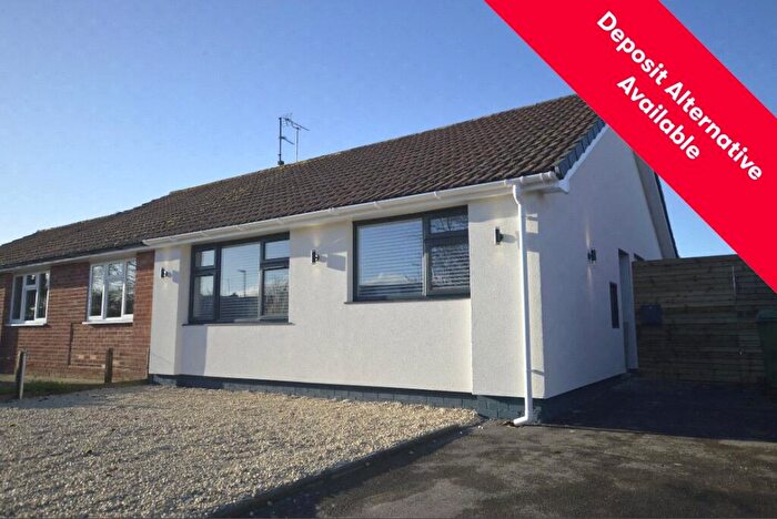3 Bedroom Bungalow To Rent In Springbank Road, Cheltenham, Gloucestershire, GL51