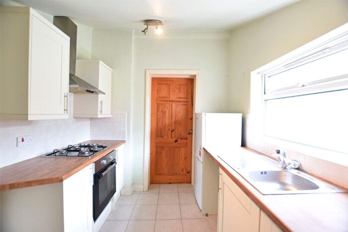 2 Bedroom Flat To Rent In Saltwell Place, Gateshead, NE8