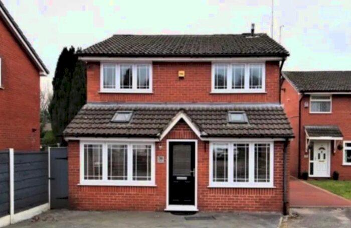 3 Bedroom Semi-Detached House To Rent In Armitage Close, Middleton, Manchester, M24