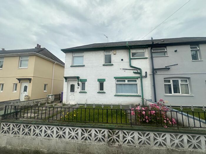 3 Bedroom Semi-Detached House To Rent In Crosgrove Road, L4