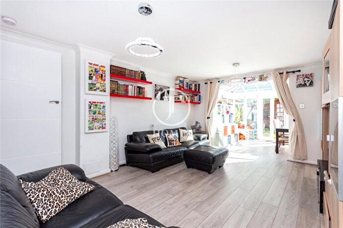 3 Bedroom Semi-Detached House For Sale In Heton Gardens, London, NW4