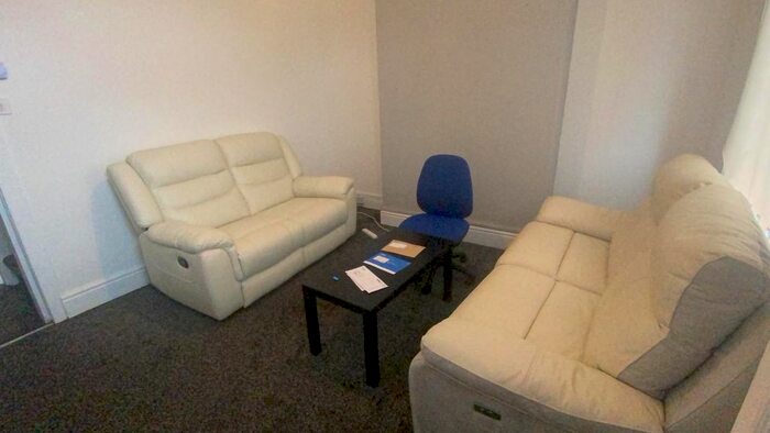 3 Bedroom Detached House To Rent In Harold Terrace, Leeds, LS6