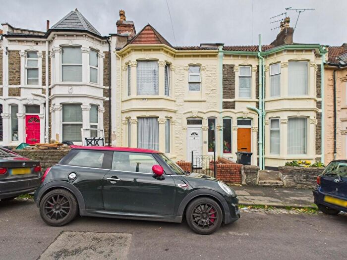 3 Bedroom Terraced House For Sale In Essery Road, Bristol, BS5
