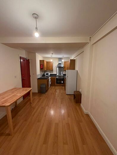 1 Bedroom Flat To Rent In Manor Road, LU1