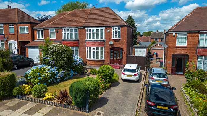 3 Bedroom Semi-Detached House For Sale In Grange Road, Rotherham, S60