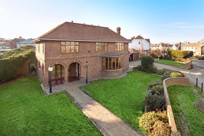 4 Bedroom Detached House For Sale In Thurston Park, Whitstable, CT5