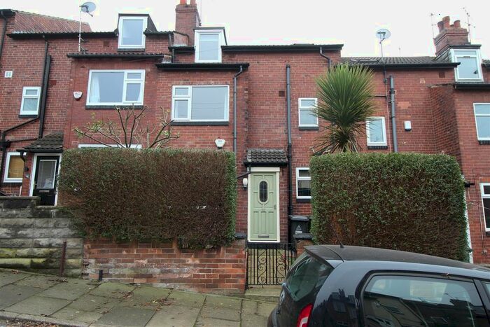 3 Bedroom Terraced House To Rent In Norman View, Leeds, LS5