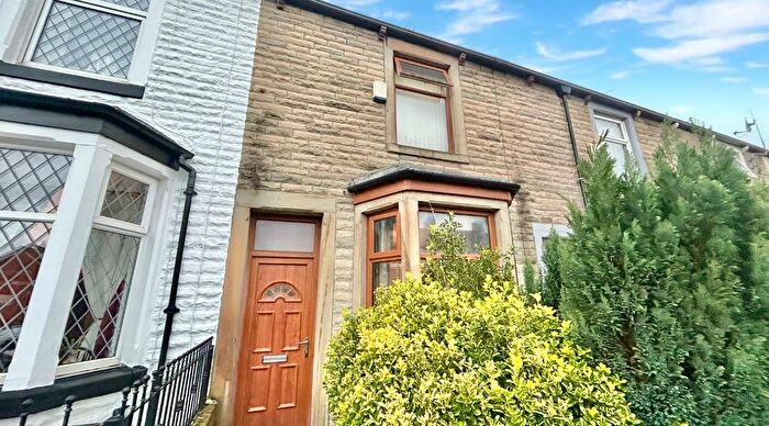 2 Bedroom Terraced House For Sale In Lyndhurst Road, Burnley, BB10