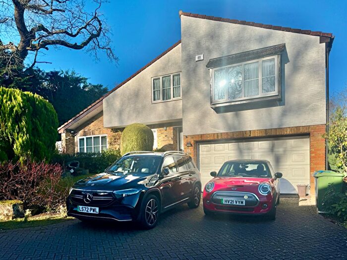 5 Bedroom Detached House For Sale In Warbank Lane, Kingston Upon Thames, KT2