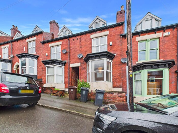 4 Bedroom Terraced House To Rent In Hunter House Road, Sheffield, S11