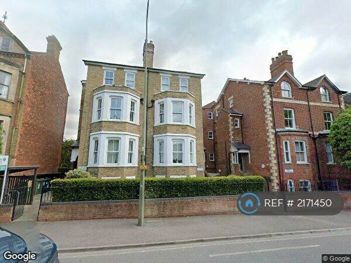 1 Bedroom Flat To Rent In Cedar Court, Oxford, OX4