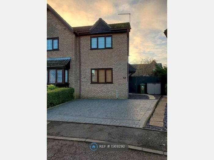2 Bedroom Semi-Detached House To Rent In Canmore Close, Sawtry, Huntingdon, PE28