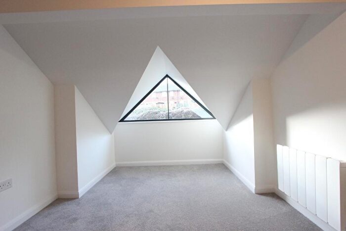 1 Bedroom Flat To Rent In St Radigunds Road, Dover, CT17